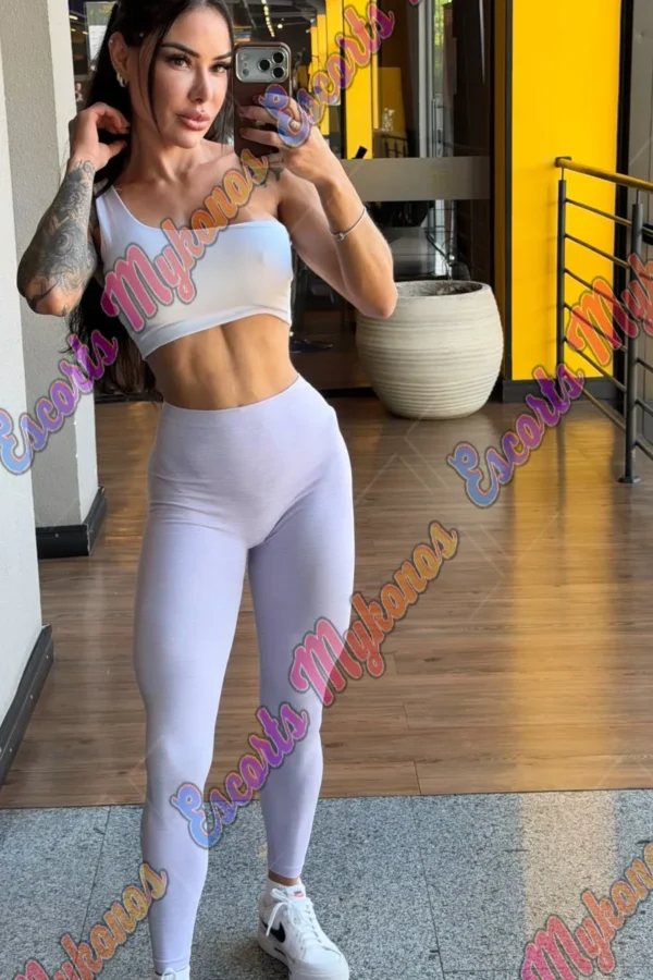luna-starr-porn-star-in-mykonos-summer-2026-01